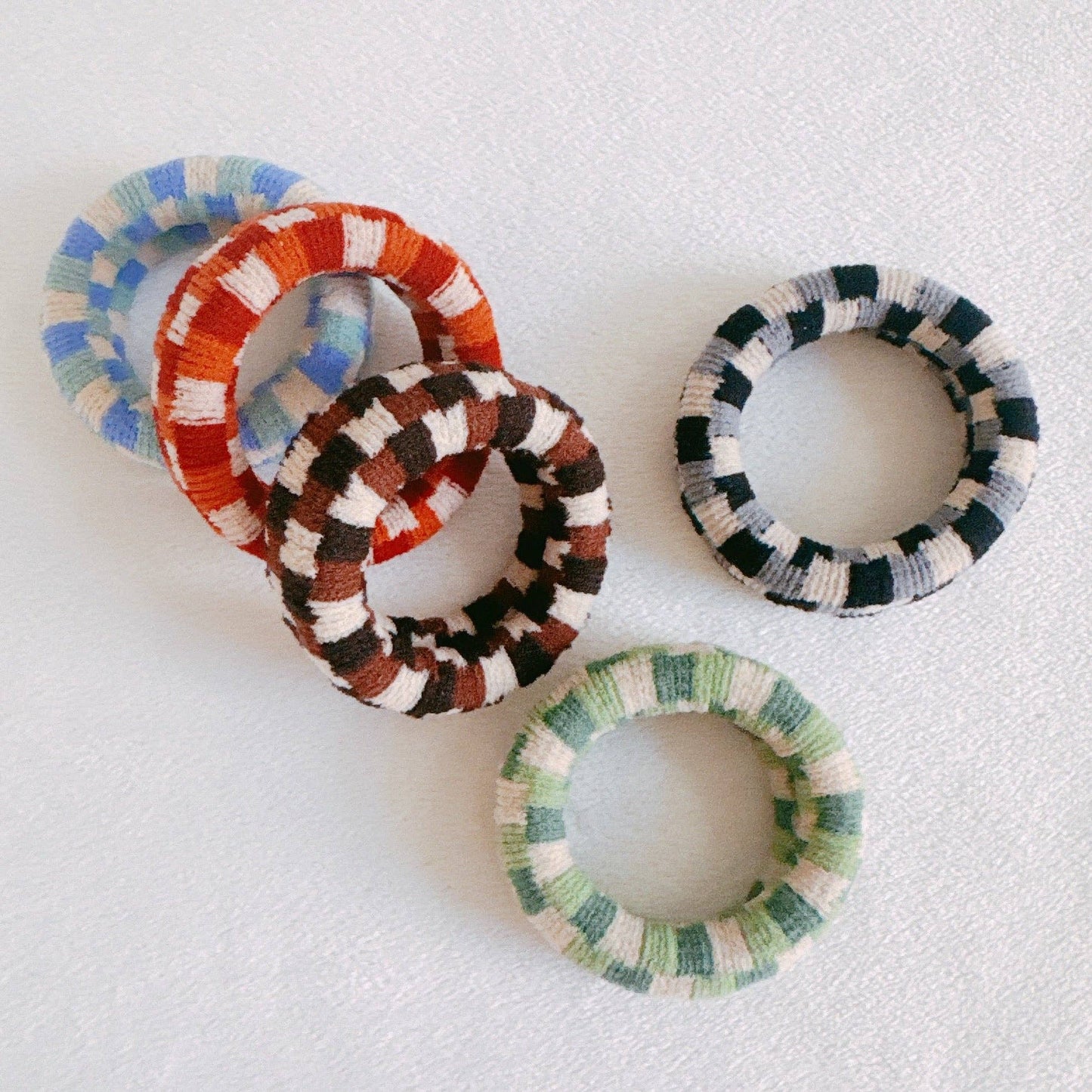 Checkered Donut Hair Ties (5)