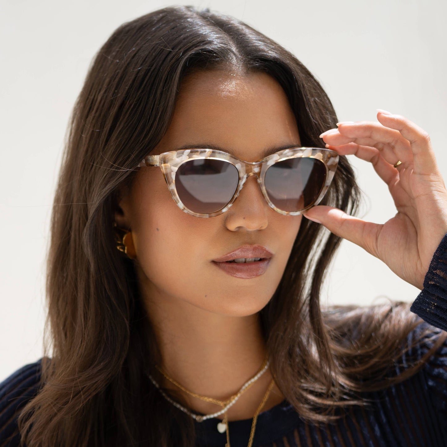 Lily Acetate Cat Eye Pearl Sand