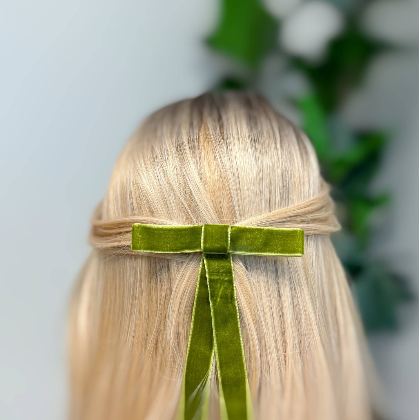 Velvet Bow Hair Clip Set Of 4