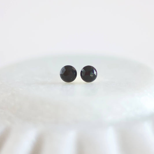 Onyx Stud Earrings -Faceted